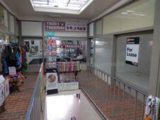 Shop & Retail commercial property leased at Blaxland NSW 2774