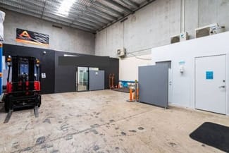 Factory, Warehouse & Industrial commercial property leased at 11/11-17 Cairns Street Loganholme QLD 4129 Factory, Warehouse & Industrial commercial property leased at 11/11-17 Cairns Street Loganholme QLD 4129