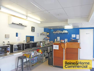 Shop & Retail commercial property leased at Spring Hill QLD 4000