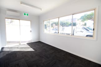 Shop & Retail commercial property leased at 99 Racecourse Road Hamilton QLD 4007