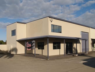 Showrooms / Bulky Goods commercial property leased at 8/6 Enterprise Avenue Tweed Heads South NSW 2486