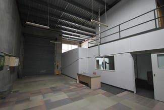 Factory, Warehouse & Industrial commercial property leased at 7/168 Redland Bay Road Capalaba QLD 4157