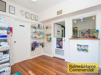 Shop & Retail commercial property leased at 7 Third Avenue Sandgate QLD 4017 Shop & Retail commercial property leased at 7 Third Avenue Sandgate QLD 4017