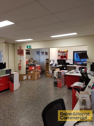 Factory, Warehouse & Industrial commercial property leased at 51 Neumann Road Capalaba QLD 4157