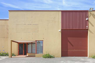 Showrooms / Bulky Goods commercial property leased at 4/19-21 Ralph Black Drive Wollongong NSW 2500