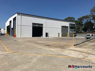 Factory, Warehouse & Industrial commercial property leased at 1/671 Pine Ridge Road Biggera Waters QLD 4216