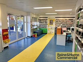 Shop & Retail commercial property leased at Kenmore QLD 4069 Shop & Retail commercial property leased at Kenmore QLD 4069