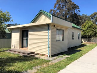 Showrooms / Bulky Goods commercial property leased at 3/27-29  Marton Street Shortland NSW 2307