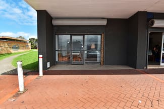 Shop & Retail commercial property sold at 32 Queen Street Lake Illawarra NSW 2528 Shop & Retail commercial property sold at 32 Queen Street Lake Illawarra NSW 2528