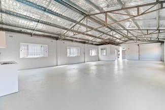 Showrooms / Bulky Goods commercial property leased at 5/15-17 West Street Brookvale NSW 2100 Showrooms / Bulky Goods commercial property leased at 5/15-17 West Street Brookvale NSW 2100