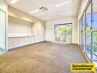 Factory, Warehouse & Industrial commercial property leased at 47 Acanthus Street Darra QLD 4076