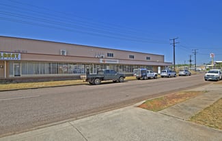 Showrooms / Bulky Goods commercial property leased at 2/28 Toupein Road Yarrawonga NT 0830 Showrooms / Bulky Goods commercial property leased at 2/28 Toupein Road Yarrawonga NT 0830