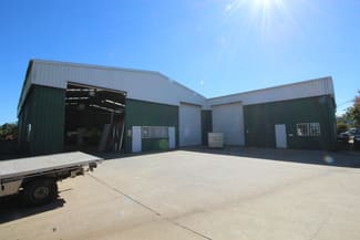 Factory, Warehouse & Industrial commercial property leased at 5 Struan Court Wilsonton QLD 4350