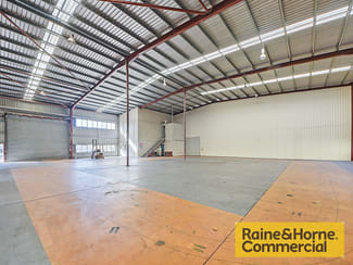 Factory, Warehouse & Industrial commercial property leased at 2/119 Delta Street Geebung QLD 4034