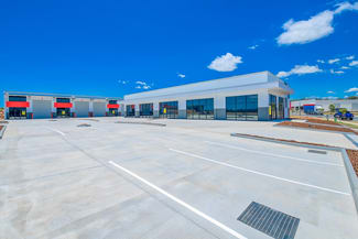 Showrooms / Bulky Goods commercial property leased at 106 Flinders Parade North Lakes QLD 4509