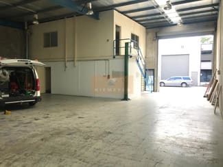 Factory, Warehouse & Industrial commercial property leased at 29 Helles Avenue Moorebank NSW 2170