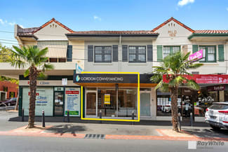 Shop & Retail commercial property leased at 26 Station Street Oakleigh VIC 3166