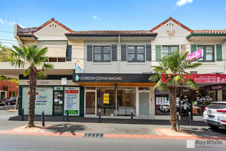 Shop & Retail commercial property leased at 26 Station Street Oakleigh VIC 3166