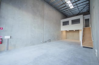 Factory, Warehouse & Industrial commercial property sold at Molendinar QLD 4214