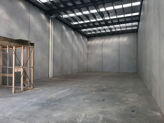 Factory, Warehouse & Industrial commercial property leased at 1/50 Gwen Road Cranbourne West VIC 3977