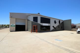 Factory, Warehouse & Industrial commercial property leased at 1/15 Freighter Avenue Wilsonton QLD 4350