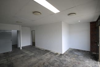 Shop & Retail commercial property leased at 2/153 Old Cleveland Road Capalaba QLD 4157