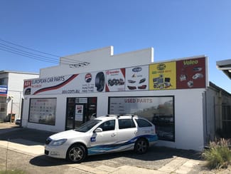 Shop & Retail commercial property leased at 18 Roger Street Brookvale NSW 2100