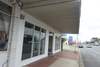 Showrooms / Bulky Goods commercial property leased at 137 Sydney Street Mackay QLD 4740