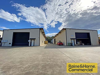 Factory, Warehouse & Industrial commercial property leased at 4/25-27 Robson Street Clontarf QLD 4019