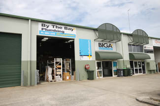 Shop & Retail commercial property leased at 2/70 Andrew Street Wynnum QLD 4178