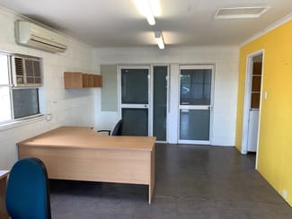 Shop & Retail commercial property leased at 1/2 Dennis Little Drive Glanmire QLD 4570