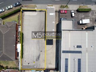 Factory, Warehouse & Industrial commercial property leased at 2 Omnibus Road Kingsgrove NSW 2208