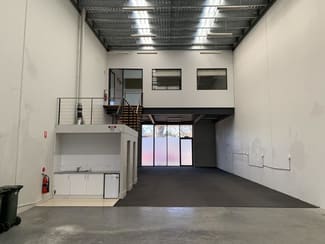 Showrooms / Bulky Goods commercial property leased at Unit 9/9-339 Williamstown Rd Port Melbourne VIC 3207