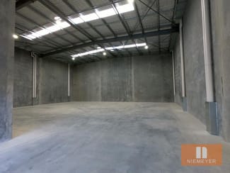 Factory, Warehouse & Industrial commercial property leased at 22 Hallmark Street Pendle Hill NSW 2145