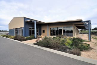 Showrooms / Bulky Goods commercial property leased at 1 Trantara Court East Bendigo VIC 3550