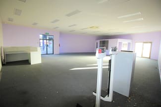 Shop & Retail commercial property leased at Shop 7/131 Anzac Avenue Newtown QLD 4350 Shop & Retail commercial property leased at Shop 7/131 Anzac Avenue Newtown QLD 4350