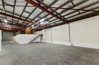 Factory, Warehouse & Industrial commercial property leased at 2/18 Somer Street Hyde Park QLD 4812