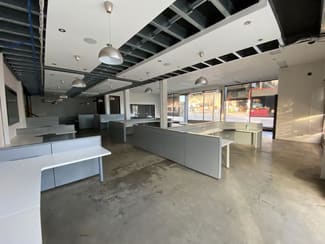 Showrooms / Bulky Goods commercial property leased at Ground  Unit 1/1/186-202 York Street South Melbourne VIC 3205