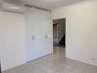 Factory, Warehouse & Industrial commercial property leased at 2/39 Enterprise Street Cleveland QLD 4163