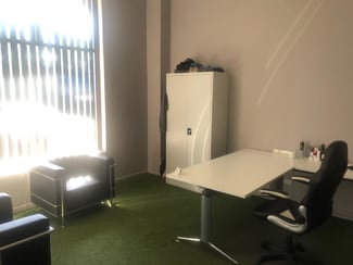 Showrooms / Bulky Goods commercial property leased at U2/15-17 Ern Harley Drive Burleigh Heads QLD 4220 Showrooms / Bulky Goods commercial property leased at U2/15-17 Ern Harley Drive Burleigh Heads QLD 4220