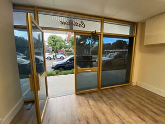Showrooms / Bulky Goods commercial property leased at 58 Dalmeny Avenue Rosebery NSW 2018