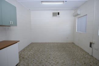 Factory, Warehouse & Industrial commercial property leased at 4/111 Coonawarra Road Winnellie NT 0820