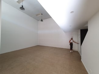 Showrooms / Bulky Goods commercial property leased at Burleigh Heads QLD 4220