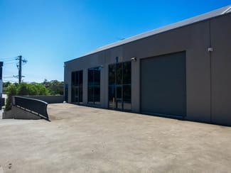 Showrooms / Bulky Goods commercial property leased at 10/4a Foundry Road Seven Hills NSW 2147