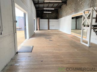 Showrooms / Bulky Goods commercial property leased at 5/3 Bellevue Street Toowoomba QLD 4350