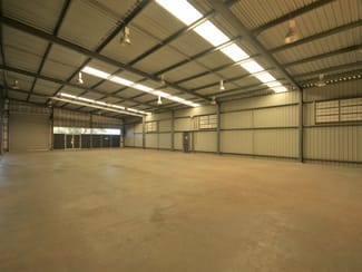 Showrooms / Bulky Goods commercial property leased at Shed 1/101 Mort Street Toowoomba City QLD 4350