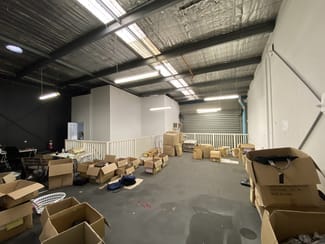 Showrooms / Bulky Goods commercial property leased at 49/65-75 Captain Cook Drive Caringbah NSW 2229