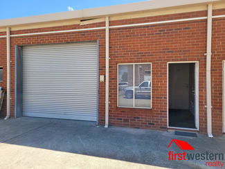 Showrooms / Bulky Goods commercial property leased at 5/231 Bank Street Welshpool WA 6106