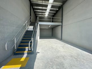 Factory, Warehouse & Industrial commercial property leased at 4/46 Riverside Drive Mayfield West NSW 2304