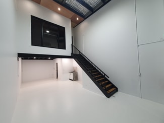 Factory, Warehouse & Industrial commercial property for lease at Burleigh Heads QLD 4220 Factory, Warehouse & Industrial commercial property for lease at Burleigh Heads QLD 4220